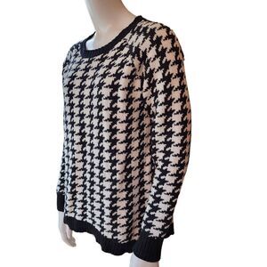Kensie Black & White Houndstooth Sweater (S)